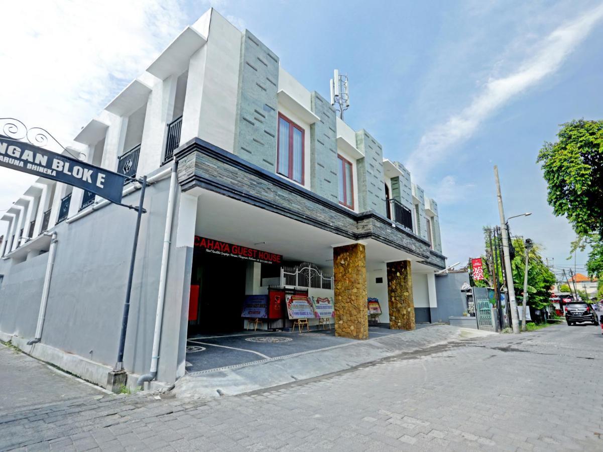 Oyo 90859 Cahaya Guest House Pesanggaran Bagian luar foto